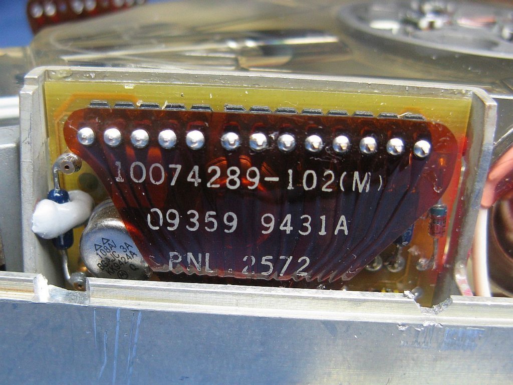 gg1342laser_regulator_pcb_in_place_closeup1.jpg
