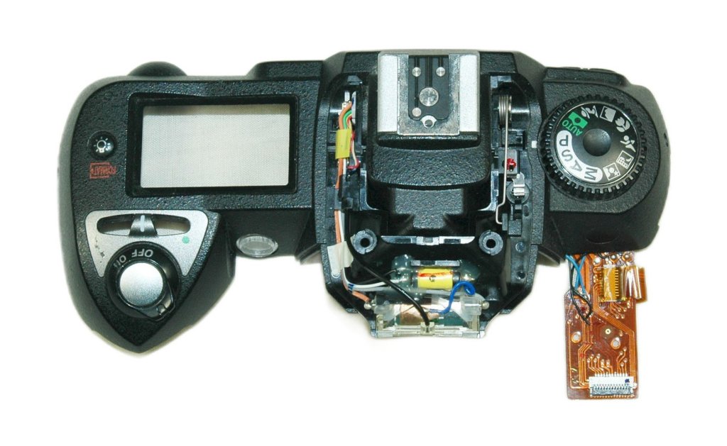 d70top_flash_exposed.jpg